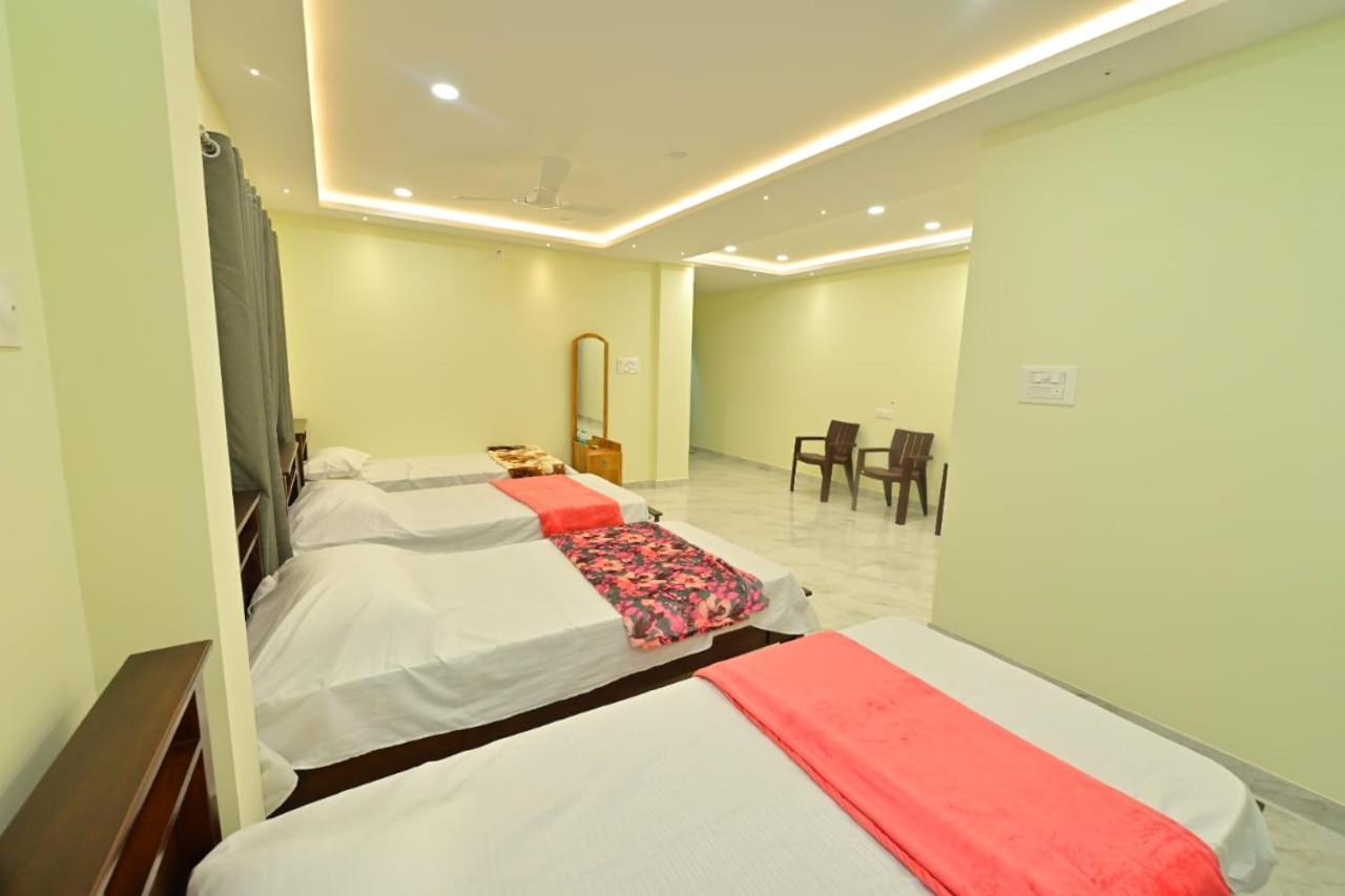 Gokula Homestay Subrahmanya エクステリア 写真
