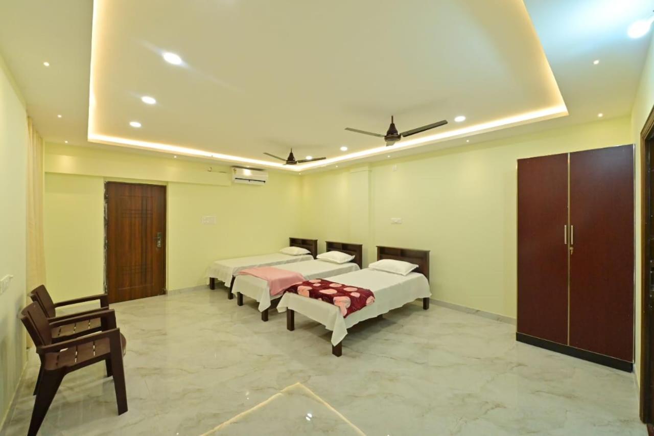 Gokula Homestay Subrahmanya エクステリア 写真