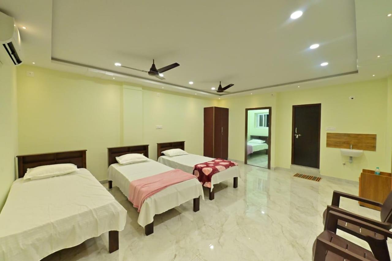 Gokula Homestay Subrahmanya エクステリア 写真