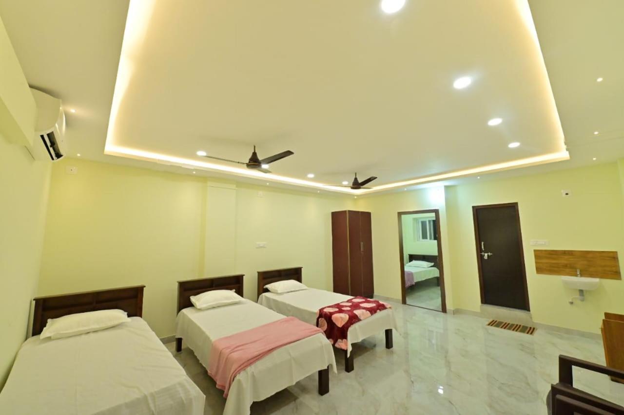 Gokula Homestay Subrahmanya エクステリア 写真