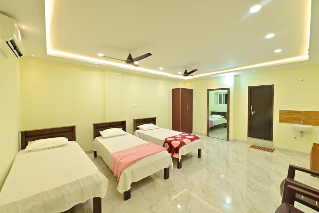 Gokula Homestay Subrahmanya エクステリア 写真